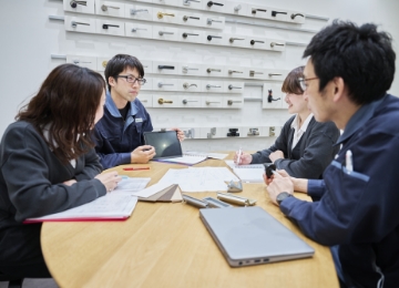 課題解決型・完全実用主義